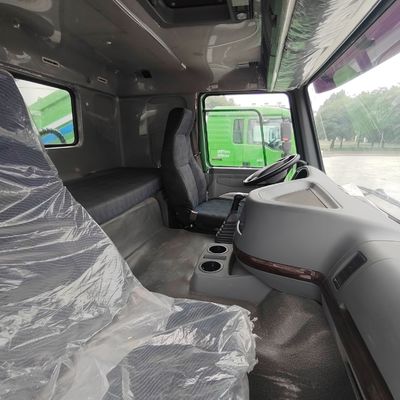Voorste Lifting Style Sinotruck 6X4 vrachtwagen voor zware bouwprojecten