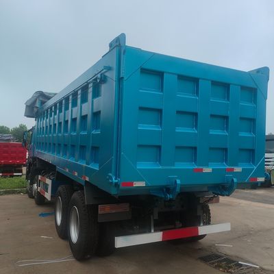 6 maanden Na-verkoopservice Zware HOWO 8X4 dumptruck met koolstofstaal vrachtdoos