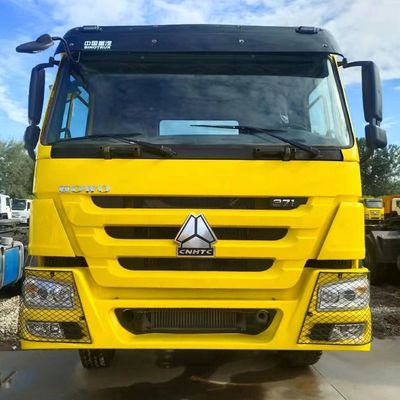 ECE-gecertificeerde zware vrachtwagen HOWO trekker vervoertruck met luchtophangstoel