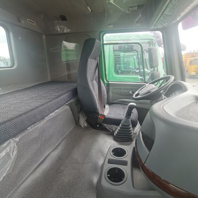 Newbase Gebruikte zware vrachtwagen met 400-600 liter brandstoftank en duurzame banden