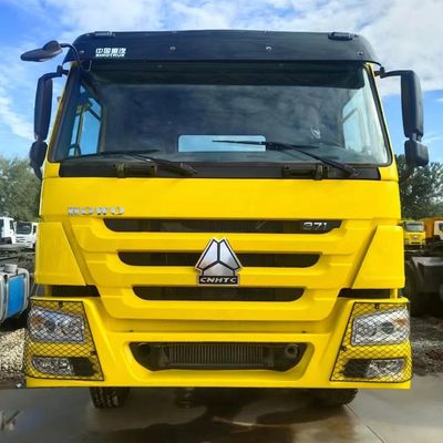 21-30 ton laadvermogen Sinotruk Dump Truck met 371 pk banden en hydraulisch stuursysteem