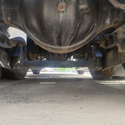 Diesel zware vrachtwagen Delong X6000 1000L brandstoftank sleepwagen met 5 zitplaatsen