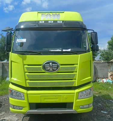 8005.000kg bruto gewicht Diesel Truck J6p420HP voor het slepen van een halve aanhangwagen in grote vraag