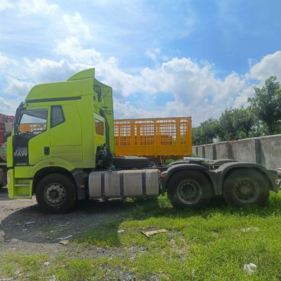FAW Jiefang J6p420HP Diesel 6X4 zware trekker voor het slepen van een halve aanhangwagen Promotie