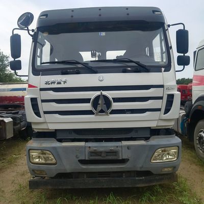 420 pk 6x4 trekker Beiben Diesel transport vrachtwagen met Sinotruk Chassis 6,92m*2,55m*3,85m