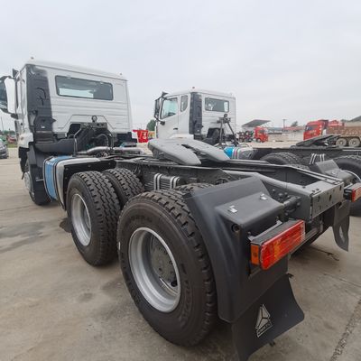 Sinotruck-aanhangwagen met materiaal van een vrachtdoos van koolstofstaal en een stoel met luchtophanging