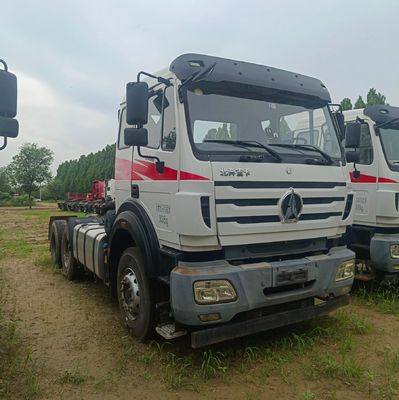 Gebruikte zware vrachtwagen Beiben zware vrachtwagen voor alle terreinen motor capaciteit &gt; 8L