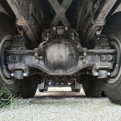 Voorste opheftype 470 pk dumptruck met stuur- en dumptype