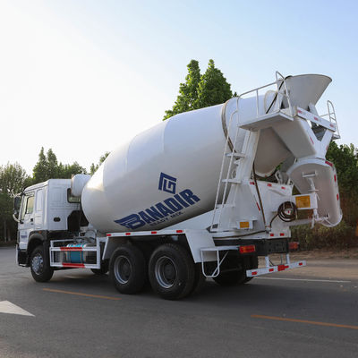 2m3 8m3 12m3 4X2 /6X4/8X4 mobiele tanktruck HOWO handmatige dieseltruck gemonteerd mengtransport met CCC CE
