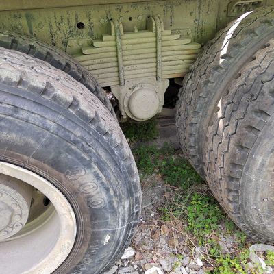 Shacman Sinotruk Chassis Hydraulisch stuur Betonmengtruck en verzendkosten