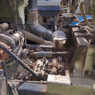 Shacman Sinotruk Chassis Hydraulisch stuur Betonmengtruck en verzendkosten