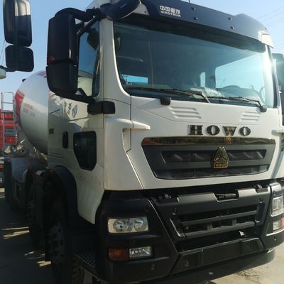 Volledige betaling Sinotruk Chassis Betonmixer Truck met hydraulisch stuurondersteunend systeem