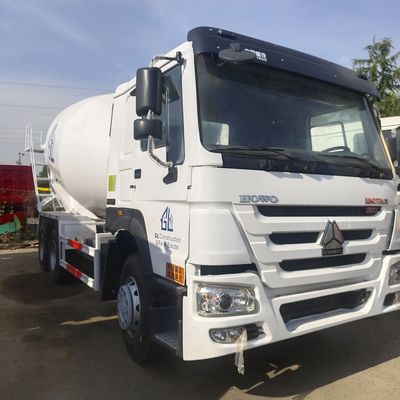 Sinotruk Betonmengtruck voor zware constructies met 10245x2496x3450m Grootte