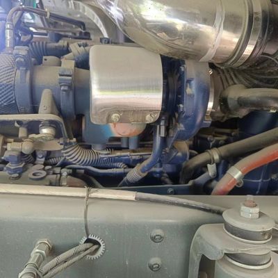 Zware Steyr betonmengtruck met hydraulisch stuur en krachtassistentie