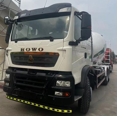 Chassis voor Sinotruk Hydraulisch stuurbetonmenger gebruikt voor toepassingen met een nuttige lading van 30 ton