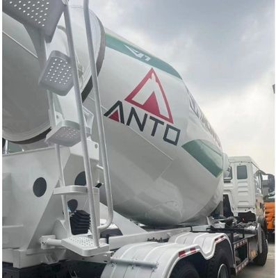 Chassis voor Sinotruk Hydraulisch stuurbetonmenger gebruikt voor toepassingen met een nuttige lading van 30 ton