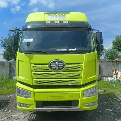 Op maat gemaakte FAW Jiefang J6p420HP Diesel zware vrachtwagen met luchtophangstoel