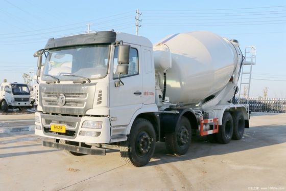 Gepersonaliseerde zware cementmengtruck voor aangepaste projecten en toepassingen