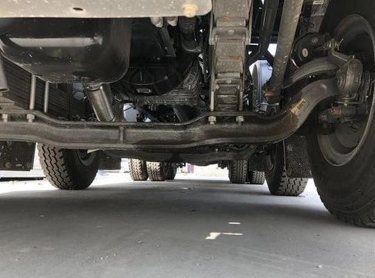 Dieseltruck gemonteerd mengtransport 2m3 8m3 12m3 4X2 /6X4/8X4 mobiele tanktruck HOWO handleiding