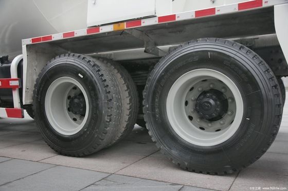 Professionele truckmixer op maat voor gebruikte zware roerende voertuigen