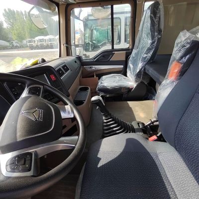 8X4 Sinotruck HOWO 350HP 371HP12-15 kubieke Betonmixer Truck met en zonder buizenbanden