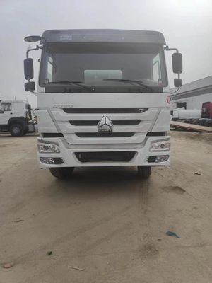 Op maat gemaakt Sinotruk Chassis Hydraulisch stuur Mixer Truck met Power Assistance en band