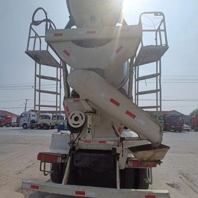 340 Tx HOWO Betonmengtruck voor zware constructies en hydraulische besturing
