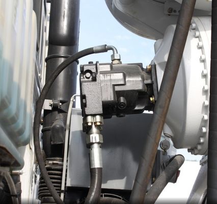 8 Verplaatsing Hydraulische stuurinrichting roertruck met Sinotruk-chassis en banden
