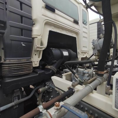 Handgeschakelde transmissie type 3m3-14m3 Betontruckmixer voor bouwmachines