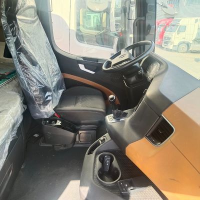 Volledige betaling Shaanxi Automobile Delong X6000 Diesel Traction Truck met 600L brandstoftank