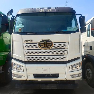 Mixertrucks met Sinotruk-chassis en hydraulisch stuursysteem Aanvankelijke betaling