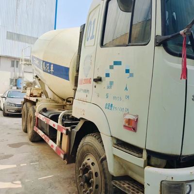 Op maat gemaakte aanvraag Sinotruk 8m3 Diesel Betonmixer Truck met hydraulisch stuur