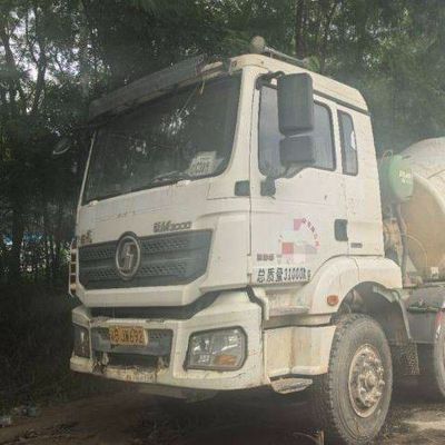 Sinotruk 8m3 Diesel Agitator Truck met hydraulisch stuur