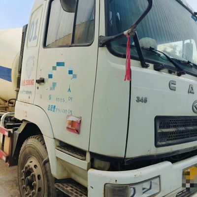 Sinotruk 8m3 Diesel Agitator Truck met hydraulisch stuur
