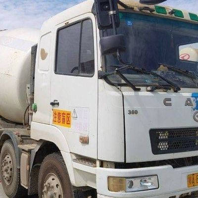 Brandstof- 6x4 Hydraulisch stuur Sinotruk 2m3 Betonmixer Truck voor zware toepassingen