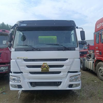 12m3 HOWO Professionele Betonmixer Truck met handgeschakelde versnellingsbak en 380 pk motor