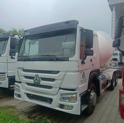 banden Sinotruk Chassis HOWO 12m3 Cost- Betonmixer Truck voor bouwmachines