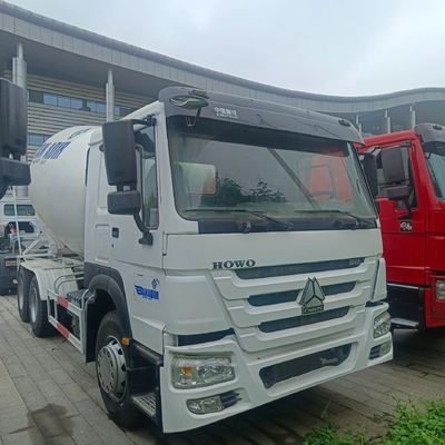 Sinotruk Chassis HOWO 12m3 Zelfbetonmengtruck voor zware bouwmachines