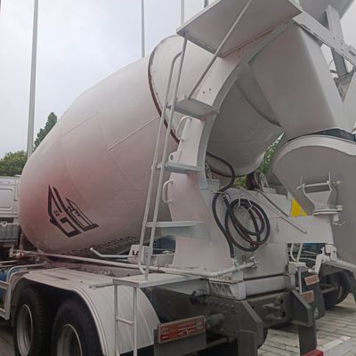 Sinotruk Chassis HOWO 12m3 Zelfbetonmengtruck voor zware bouwmachines