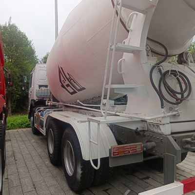 Sinotruk Chassis HOWO 12m3 Zelfbetonmengtruck voor zware bouwmachines