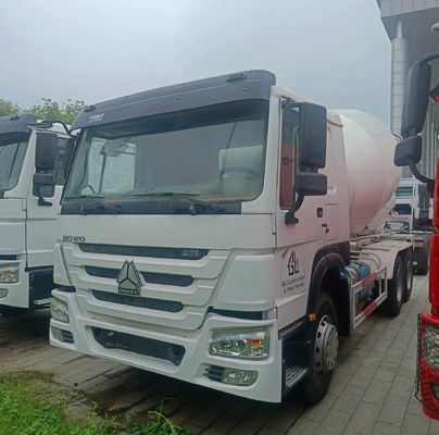 Sinotruk 12m3 380 pk Betonmixer Truck met Power Assist Hydraulic Steering System