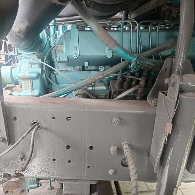 12m3 HOWO cementmengtruck met Sinotruk-chassis en hydraulisch stuur 6 maanden
