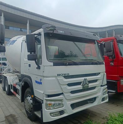 Hydraulisch stuur 12m3 Betonmixer Truck met Sinotruk Chassis en 6x4 Drive Mode