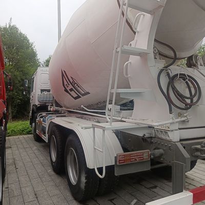 Betonmengtruck van 12 m3 met Sinotruk-chassis en duurzaam bouwvoertuig