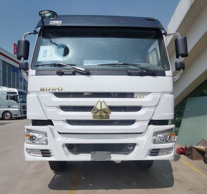 Draagbare cementmixer met Sinotruk-chassis en banden Dieselbrandstof Betonmixer