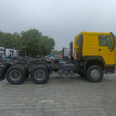 Handgeschakelde transmissie krachtige vrachtwagen trekker HOWO6X4 trekker voor zware transporttaken