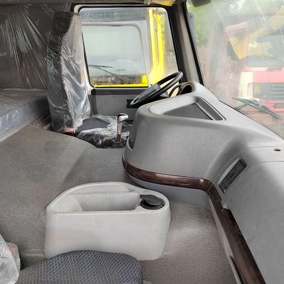 Bespuiting Sinotruk HOWO 6X4 waterleverancier met pakket brutogewicht 13570.000kg