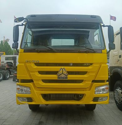 Na-verkoopservice 6 maanden brandstof 6X4 trekker vrachtwagen voor het slepen van halve aanhangwagens taken