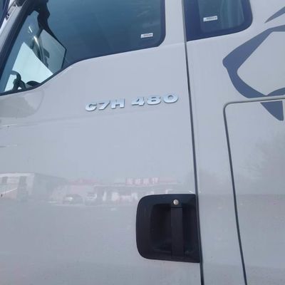 600L brandstoftank zware trekker vrachtvervoertruck Sitrak voor het slepen van halfrelers