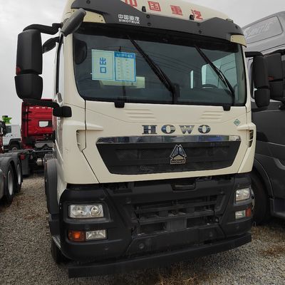Sinotruk HOWO Cnl LNG-tractorkop voor het slepen van een halfrol 6×4 aandrijflijn